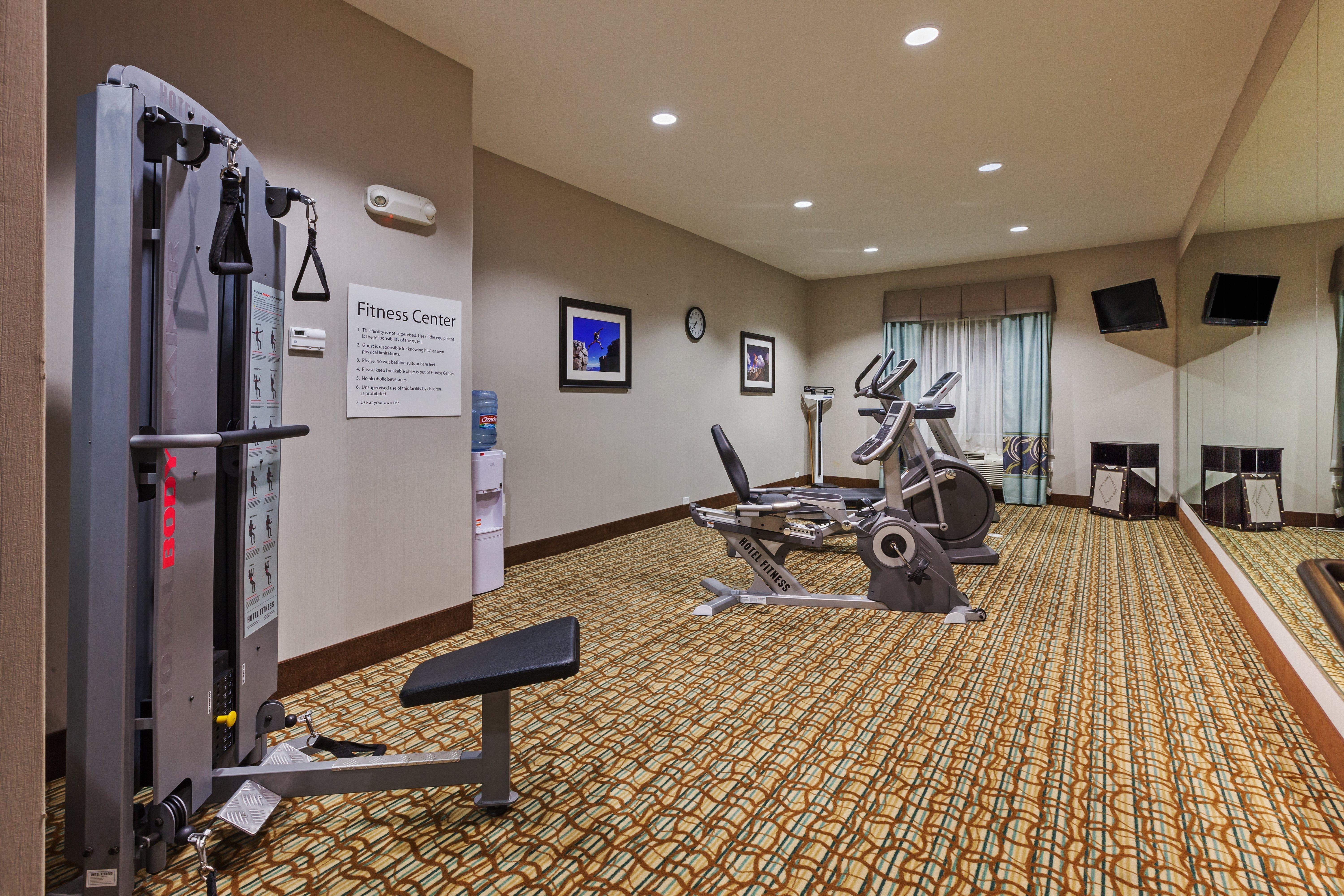 Holiday Inn Express & Suites Cleveland By Ihg Eksteriør billede