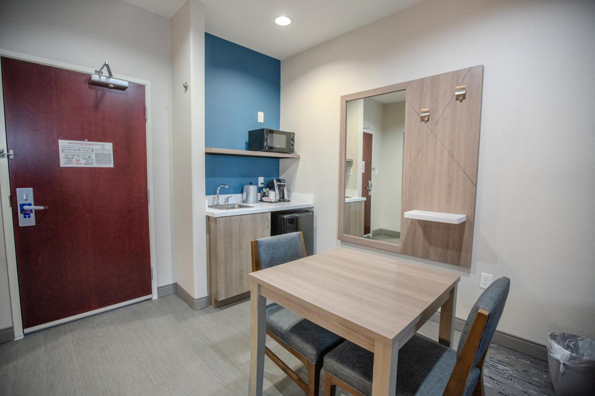 Holiday Inn Express & Suites Cleveland By Ihg Eksteriør billede