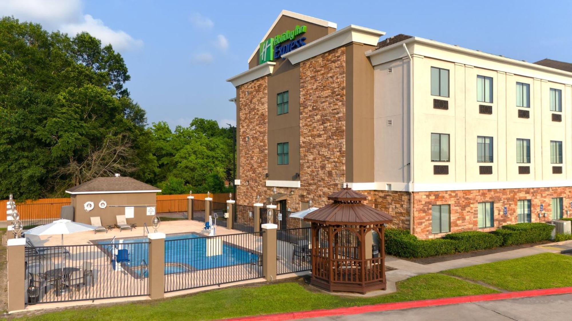 Holiday Inn Express & Suites Cleveland By Ihg Eksteriør billede